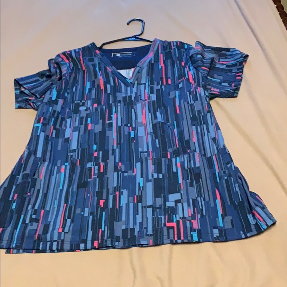 Scrub top size L